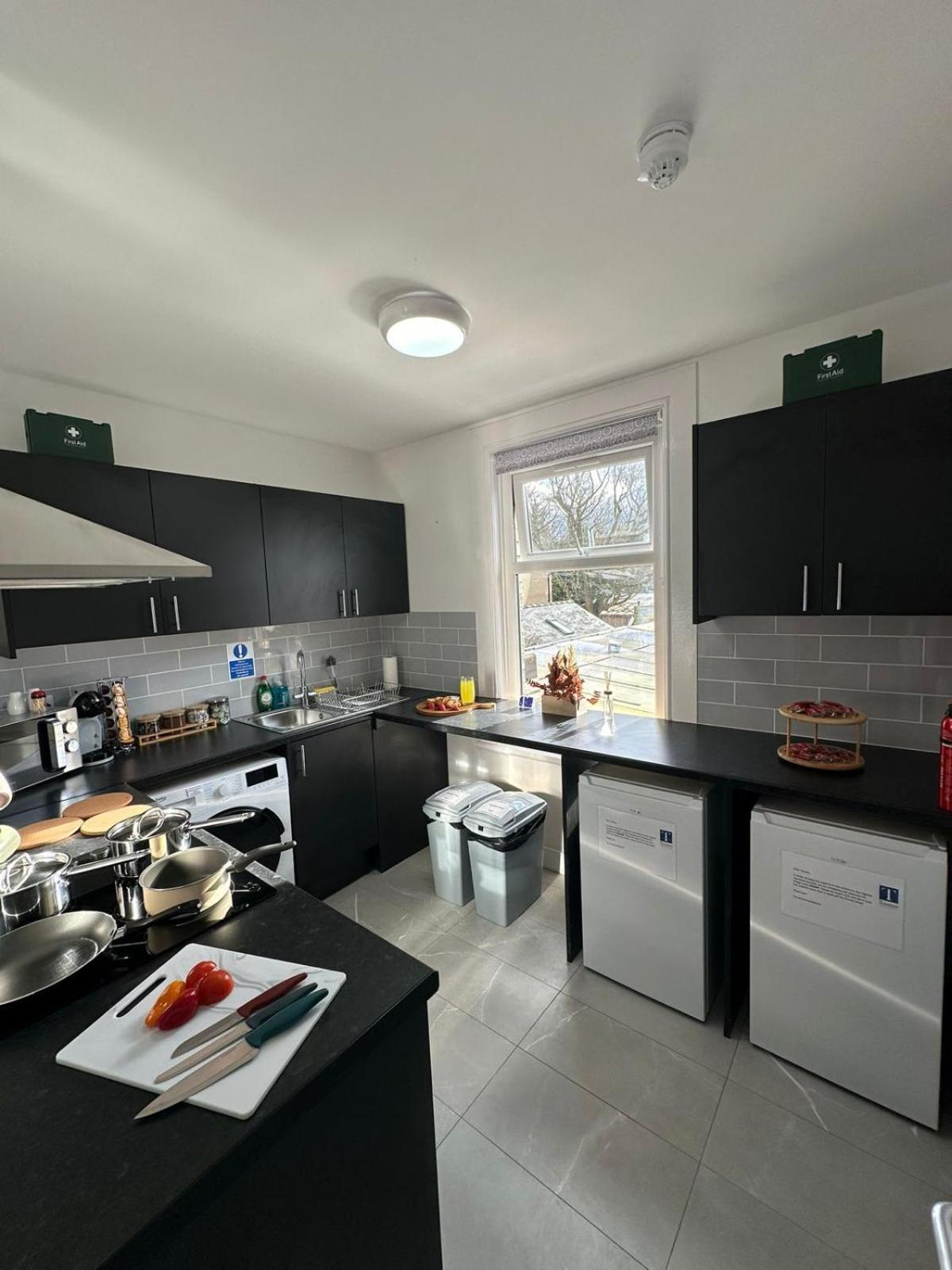 Cambridge Central Rooms - Tas Accommodations ภายนอก รูปภาพ