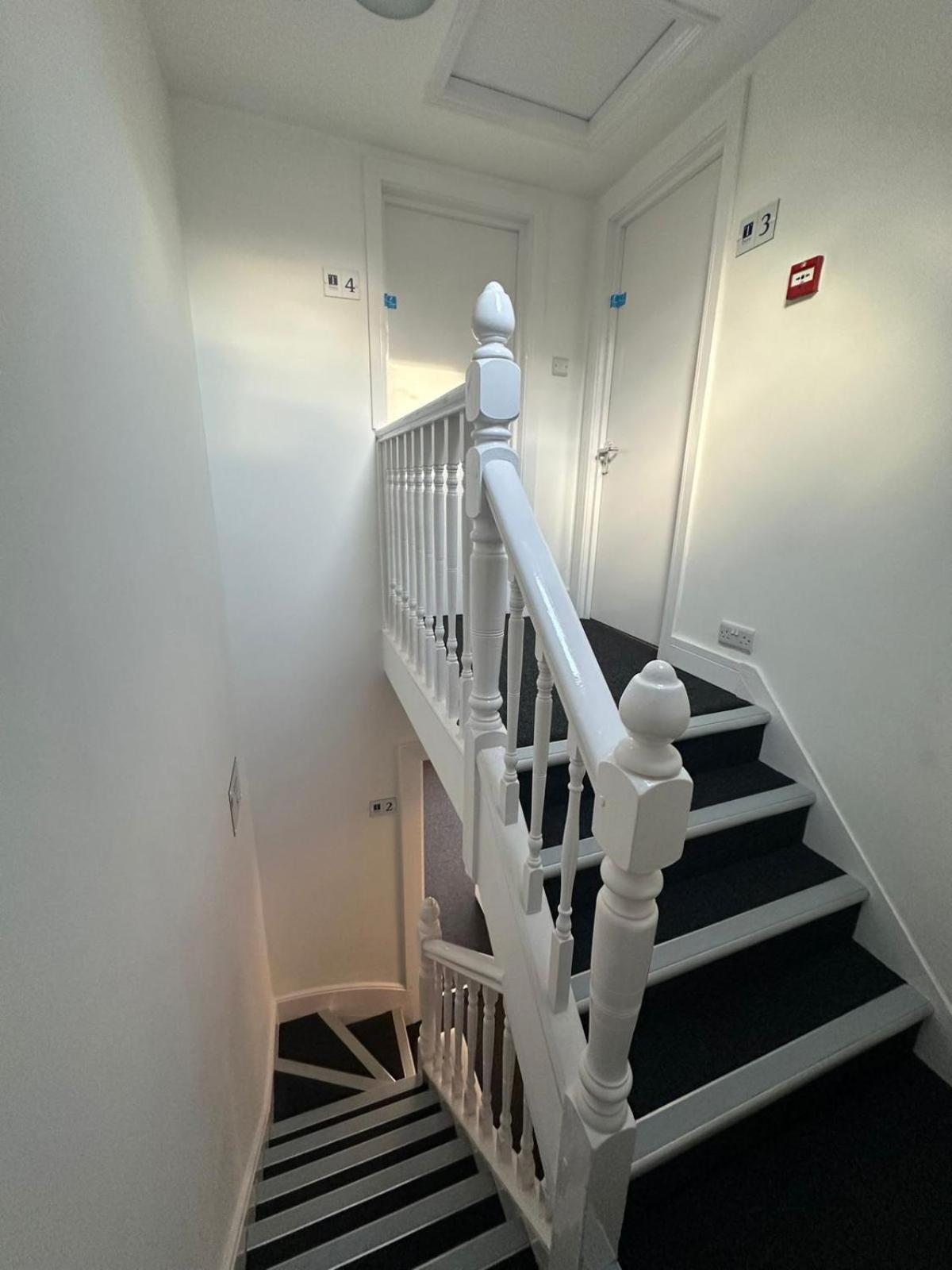 Cambridge Central Rooms - Tas Accommodations ภายนอก รูปภาพ