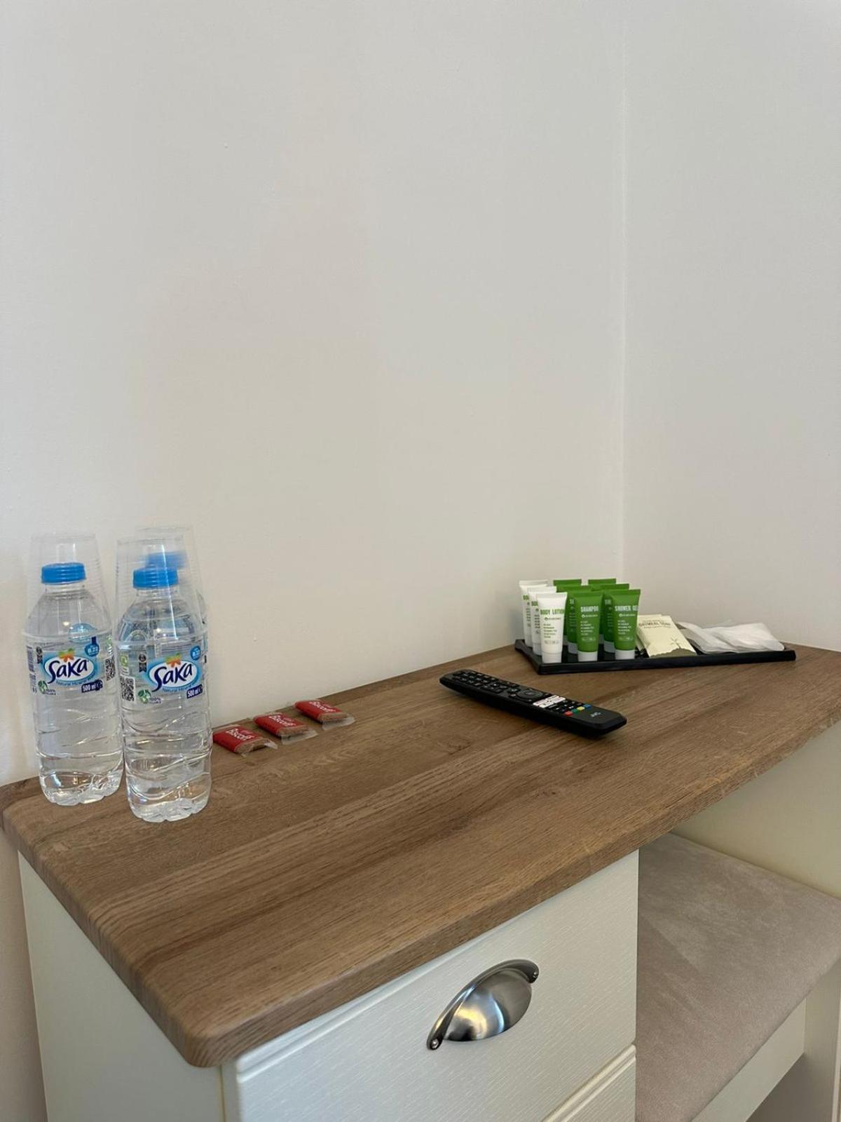 Cambridge Central Rooms - Tas Accommodations ภายนอก รูปภาพ