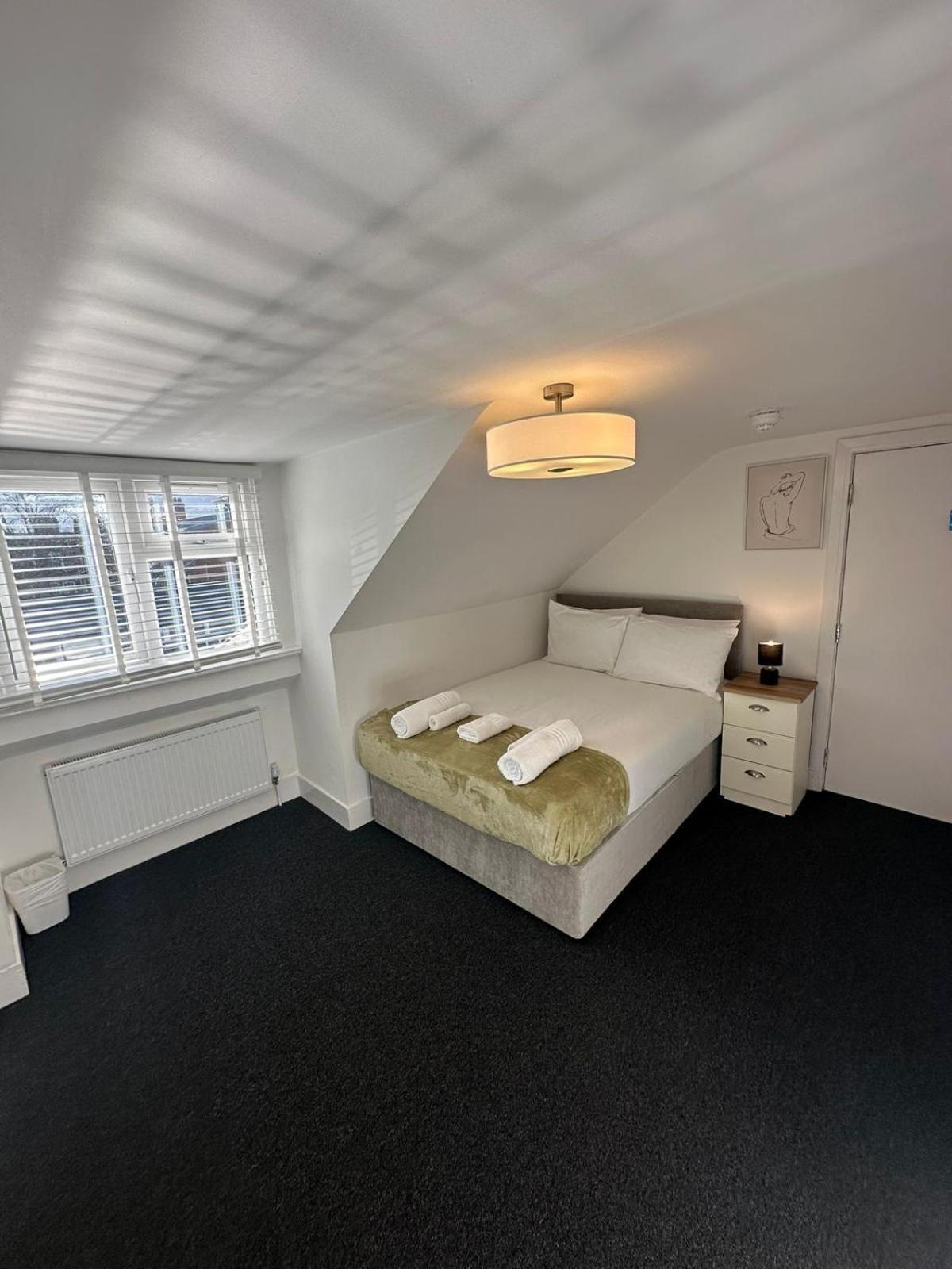 Cambridge Central Rooms - Tas Accommodations ภายนอก รูปภาพ